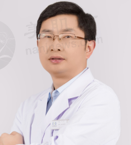 李磊